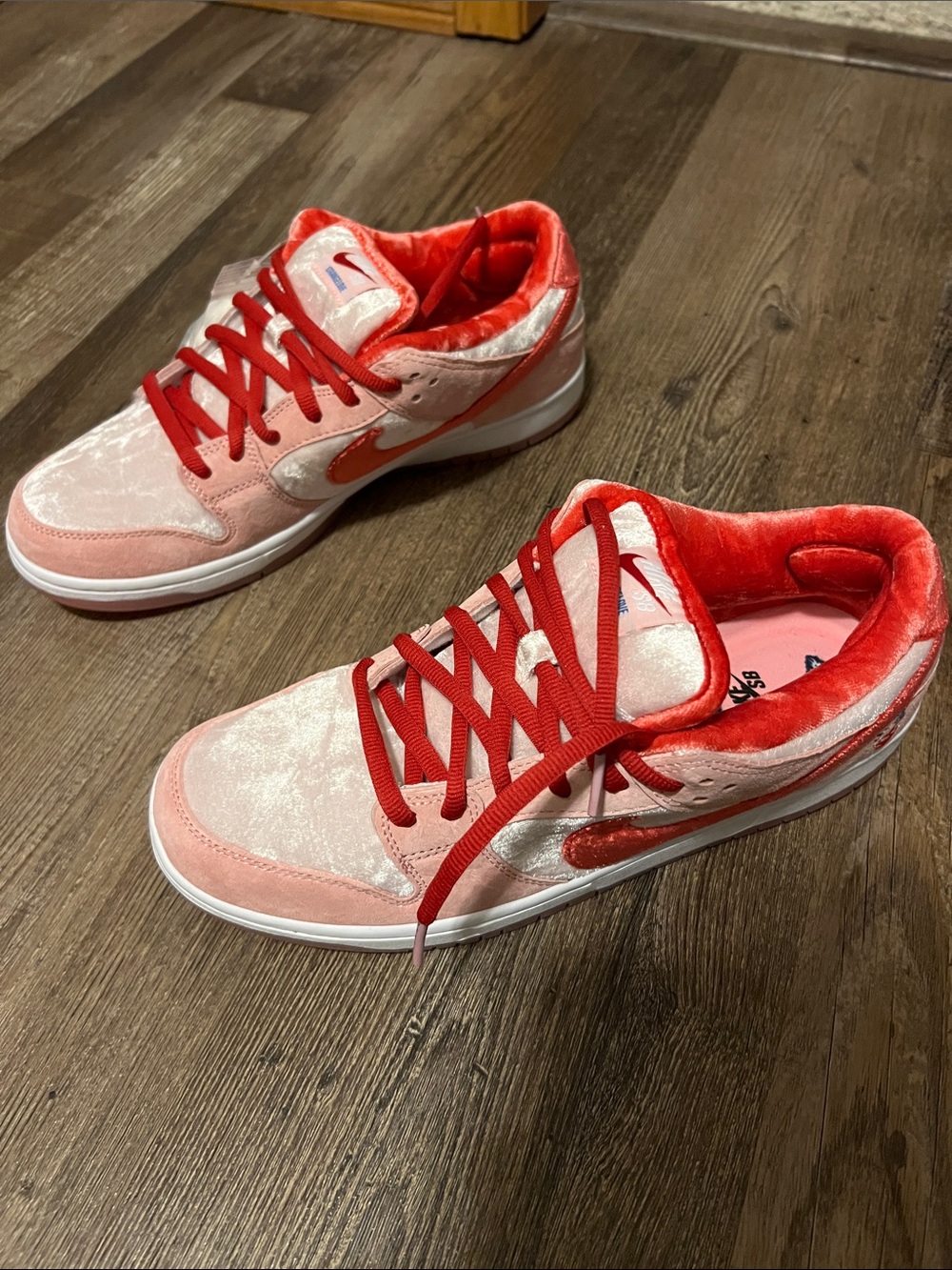 Nike Women’s Pink Velvet Low-Top Sneakers with Red Accents